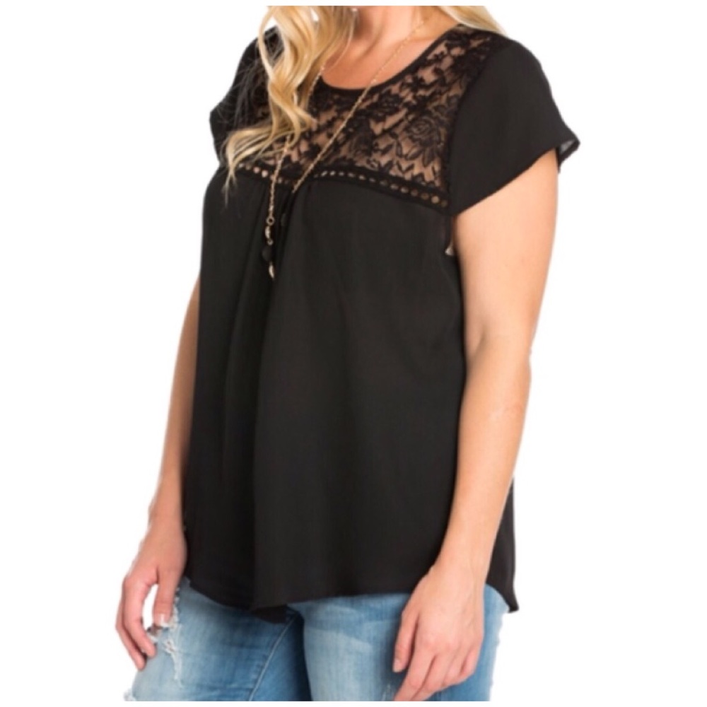 Black Top & Necklace